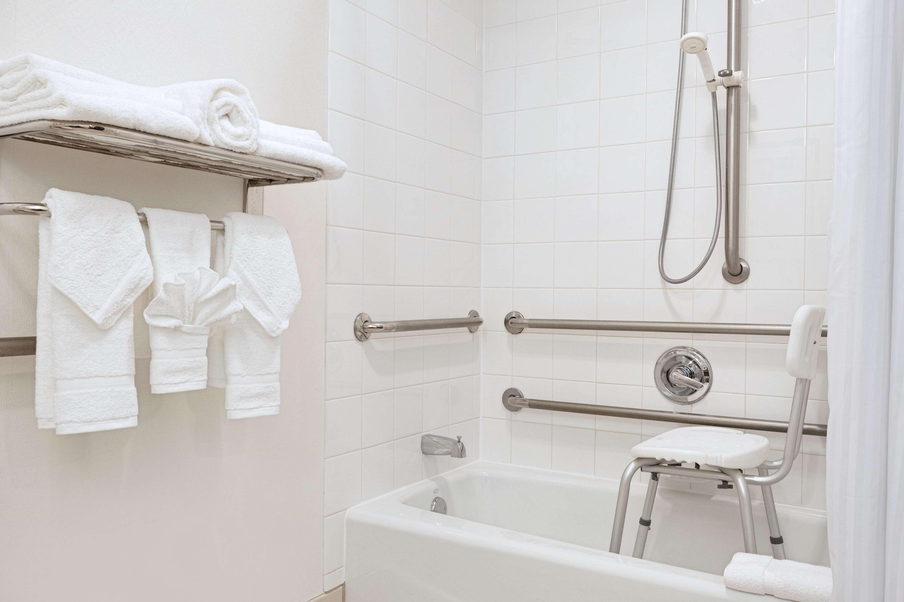 Hilton Garden Inn Worcester Dış mekan fotoğraf