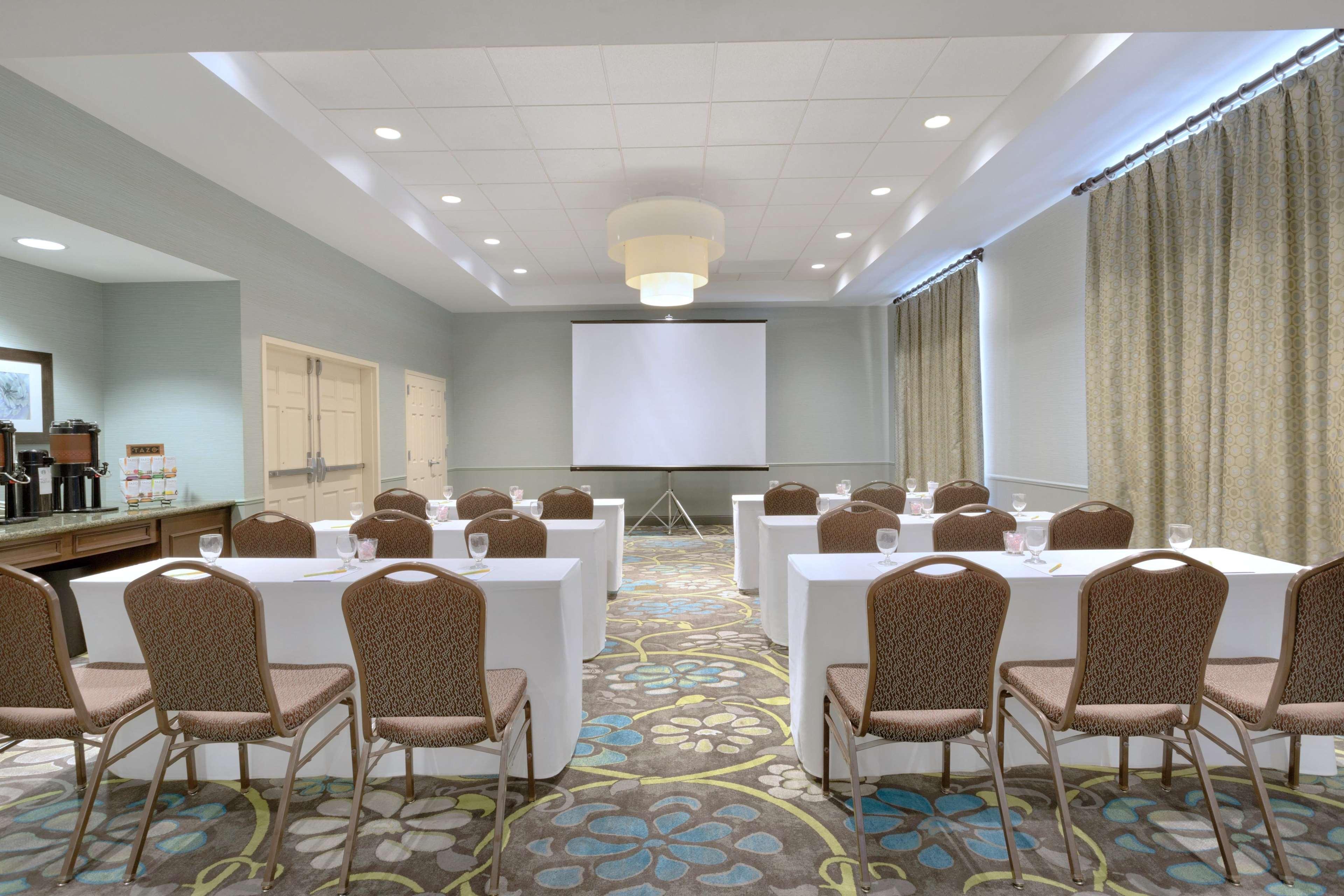 Hilton Garden Inn Worcester Dış mekan fotoğraf