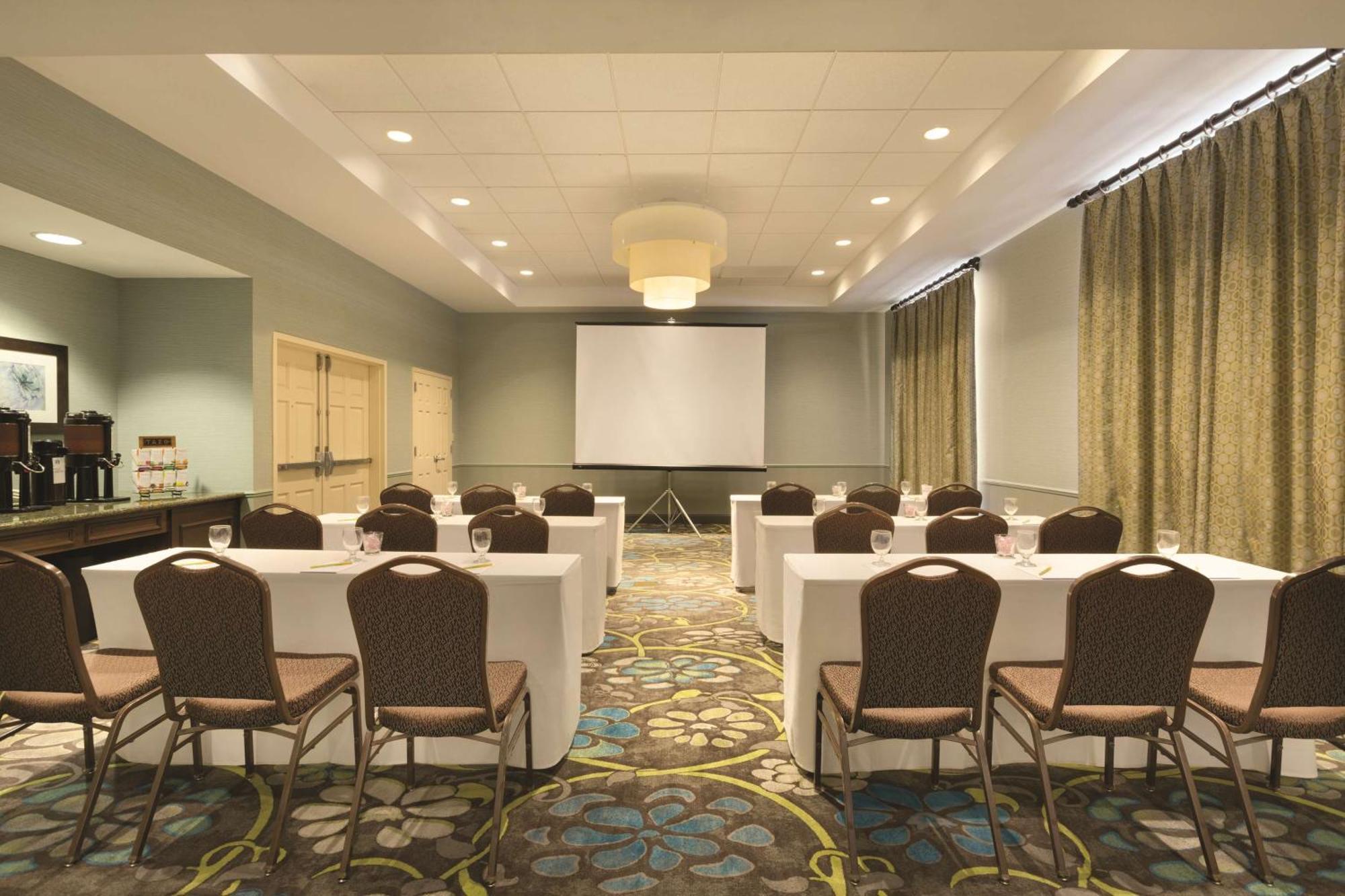 Hilton Garden Inn Worcester Dış mekan fotoğraf