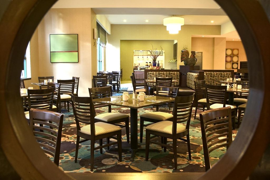 Hilton Garden Inn Worcester Restoran fotoğraf