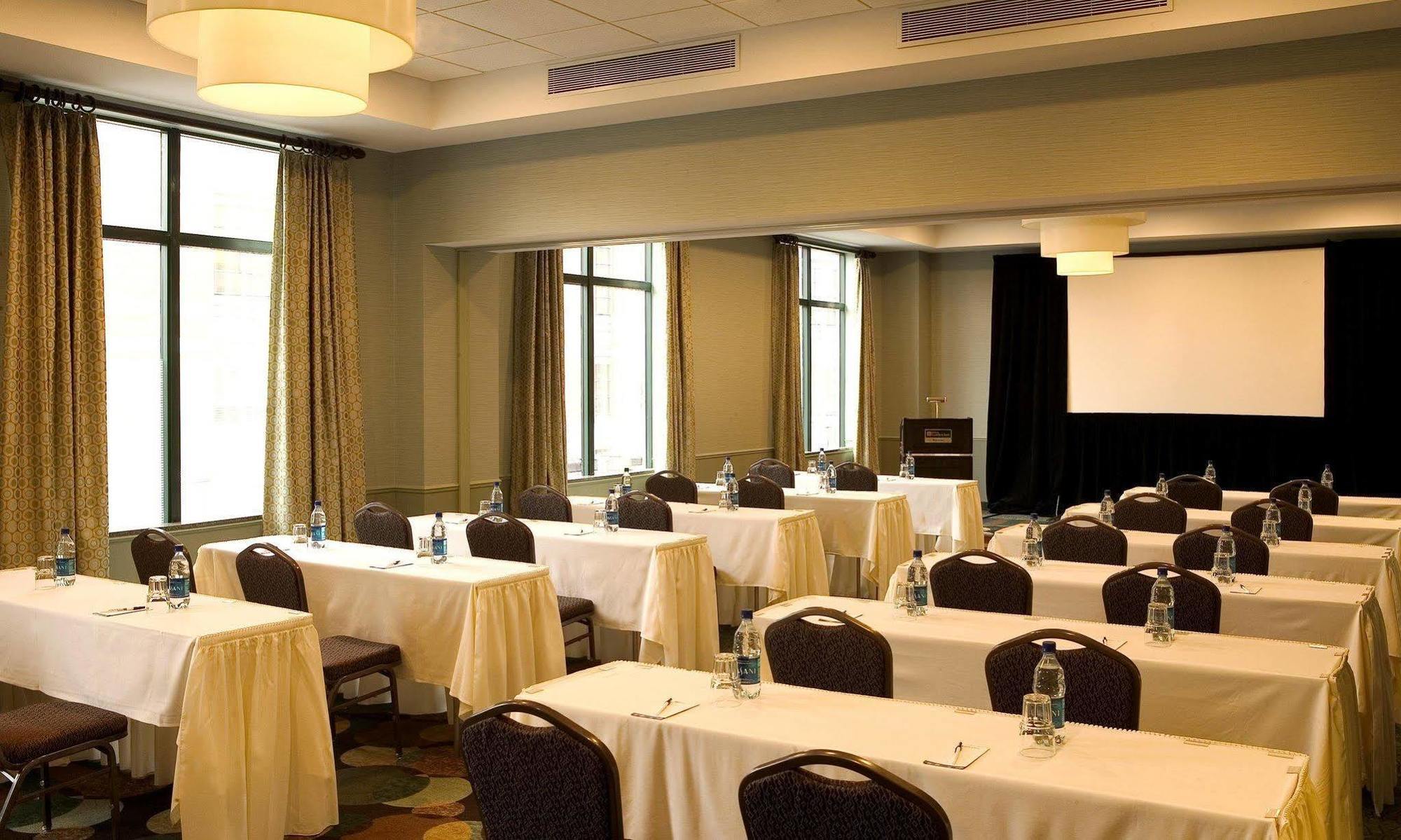 Hilton Garden Inn Worcester Dış mekan fotoğraf